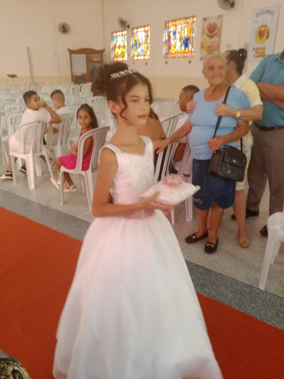 Noiva com vestido longo em evento